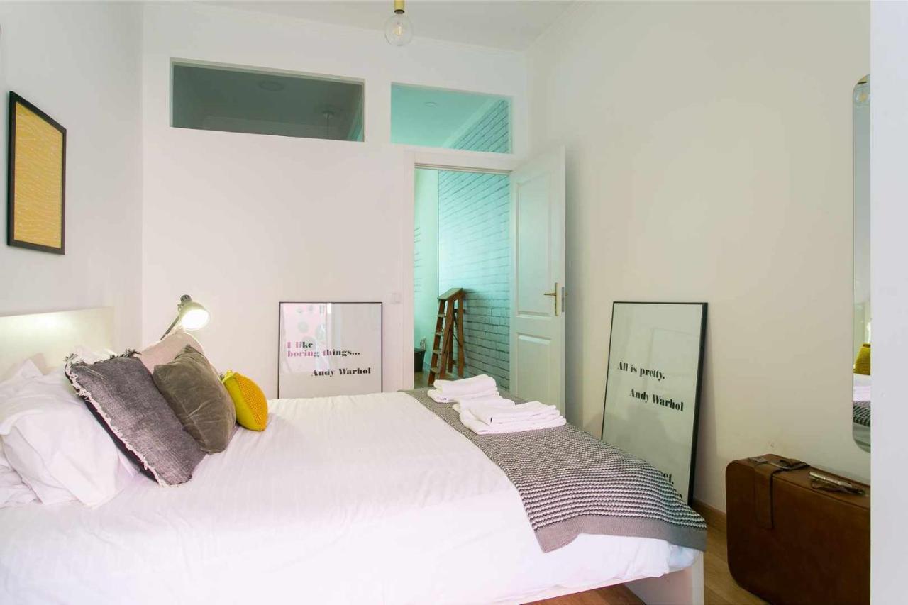 Charming Lisbon Home With Terrace St Amaro Buitenkant foto