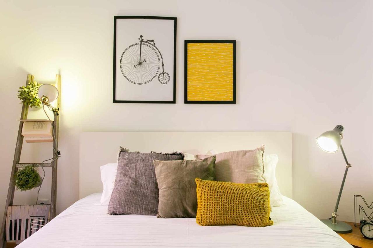 Charming Lisbon Home With Terrace St Amaro Buitenkant foto