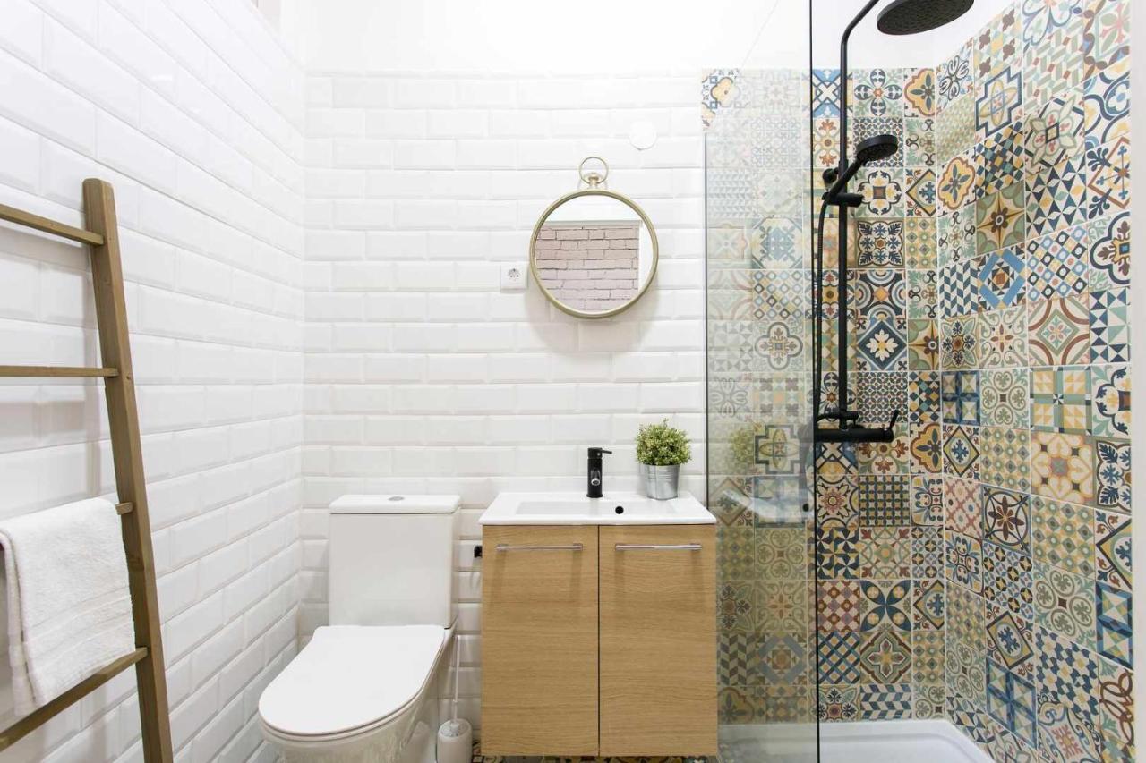 Charming Lisbon Home With Terrace St Amaro Buitenkant foto